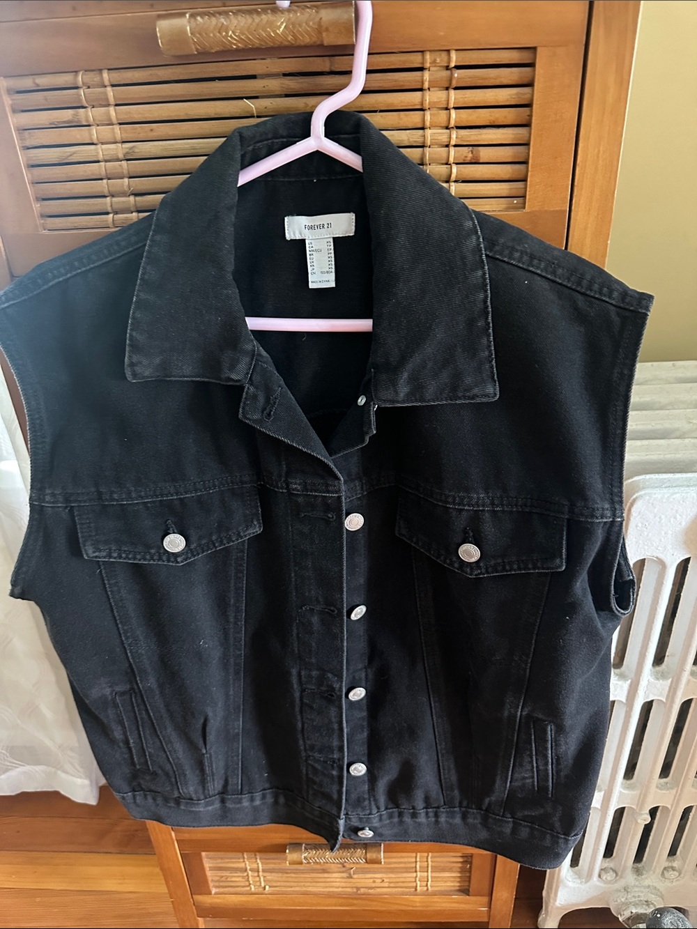Forever 21 Black Sleeveless Denim Jacket Vest - Oversized Fit